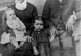 Robert Scales, Harriet Ekells Scales, and their Children?