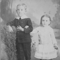 Two Unidentified Children (#27) - Roy Filyaw Stuckey and Annie Laurie Stuckey