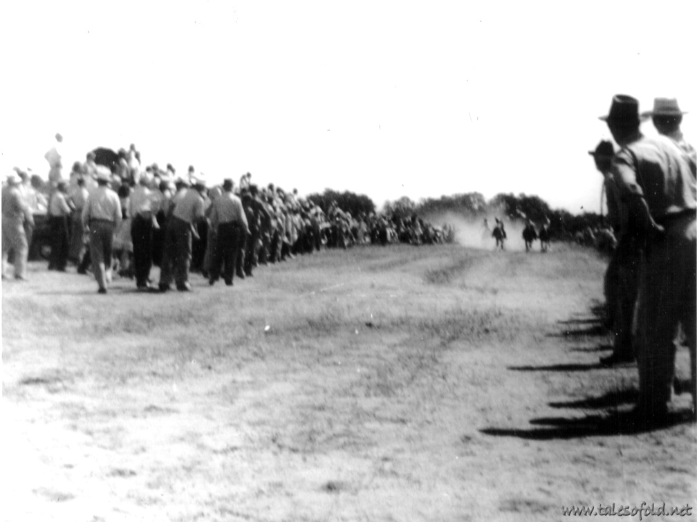 Races at Llano, Texas, 1946