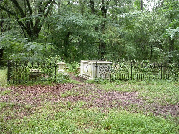 Cemetery Near the Old Trace Exhibit Center North of Natchez, MS